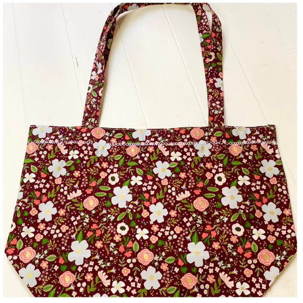FREE TUTORIAL - How to Sew a Bag Using Fabric Remnants!