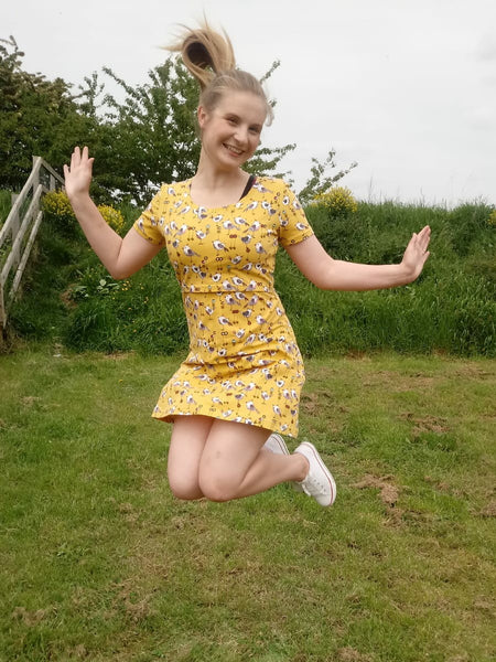 Bea's Tilly and the Buttons Freya & Agnes Dress with Breastfeeding Hack