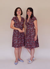 Deadstock Viscose Jersey - Coral Flowers