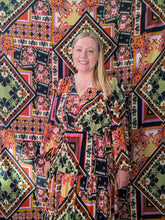 Viscose Lawn with Lenzing™️ EcoVero™️ viscose fibres - Floral Fragments - Sew Me Sunshine Exclusive