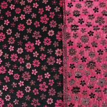 Jacquard Matelassé - Metallic Pink Daisy