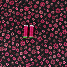 Jacquard Matelassé - Metallic Pink Daisy