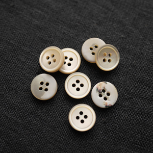 Merchant & Mills - Mother Of Pearl Button - Milky 11mm