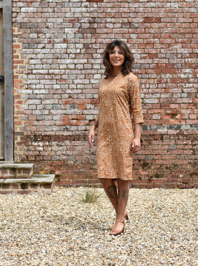 The Avid Seamstress - The Sheath Dress Sew Me Sunshine The Avid Seamstress - The Sheath Dress Sew Me Sunshine