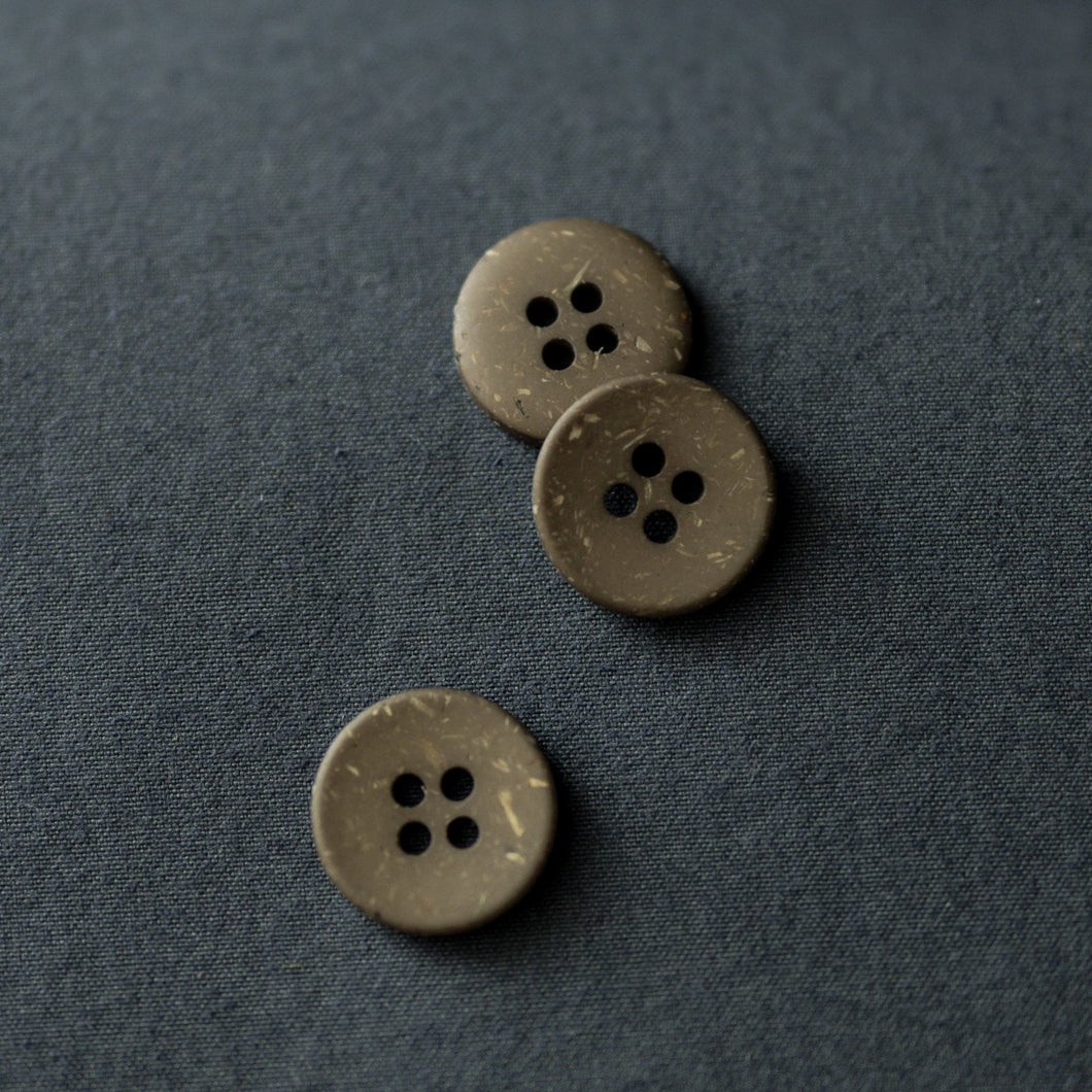 Merchant & Mills - Recycled Resin Button - Olive Speckles 18mm