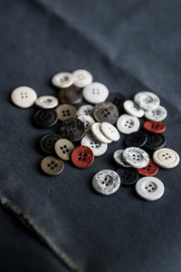 Merchant & Mills - Recycled Resin Button - Inky Speckles 18mm