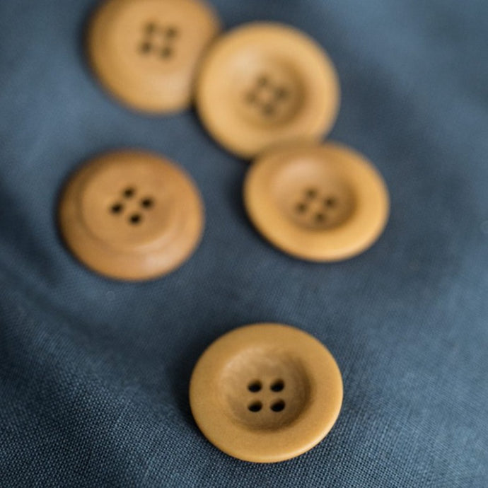 Merchant & Mills - Corozo Button - Gold 22mm