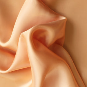 Deadstock Bemberg ™ Cupro Satin - Peach