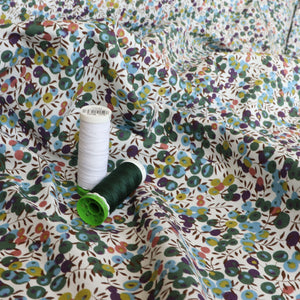 Cotton Poplin - Winter Berries Green